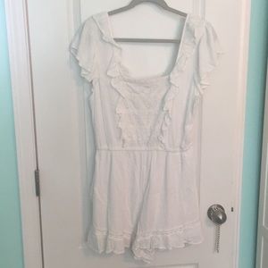 Super Cute White American Eagle Romper